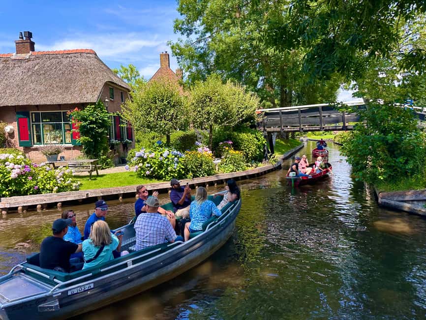 Giethoorn: Round trip from Amsterdam optional guided cruise - Market 27 and the simple metro connection to Amsterdam Central