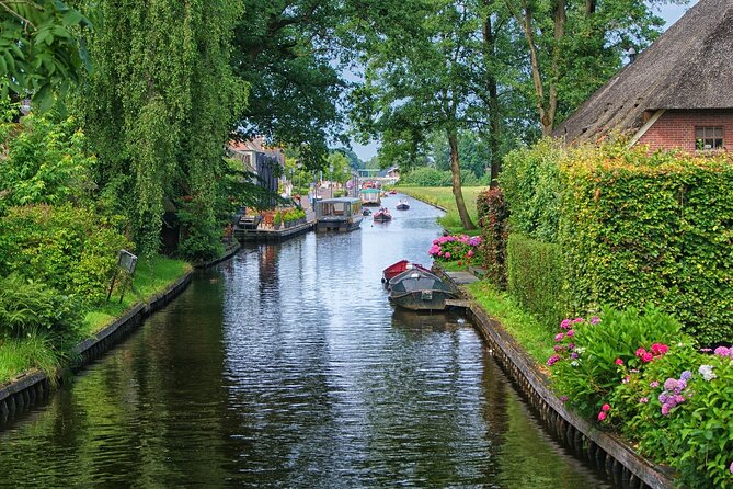 Giethoorn Small-Group Tour from Amsterdam (Max. 8 People) - Key points to know before you go