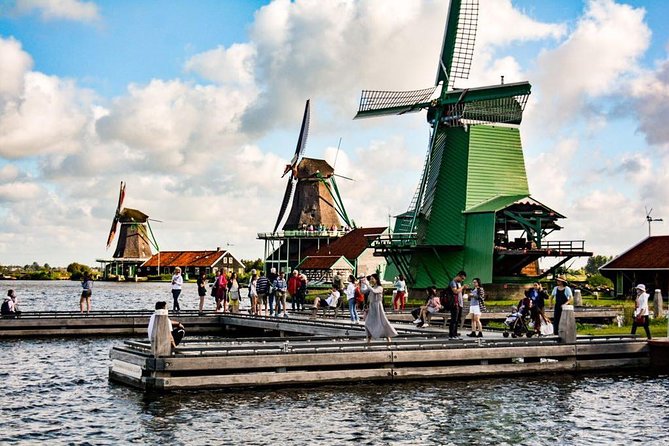 Giethoorn, Zaanse Schans Windmills Guided Day Trip from Amsterdam - Guides make the difference: what to watch for