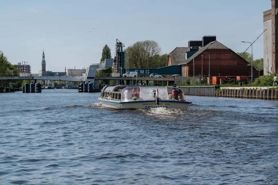 Groningen: City Canal Cruise - Onboard Comfort: Heating, Roof Options, and the Small Stuff That Matters