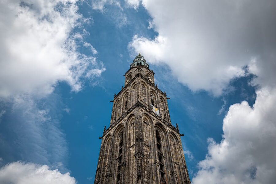 Groningen: Climb the Martinitower - Climbing 250 narrow steps, and how to pace it