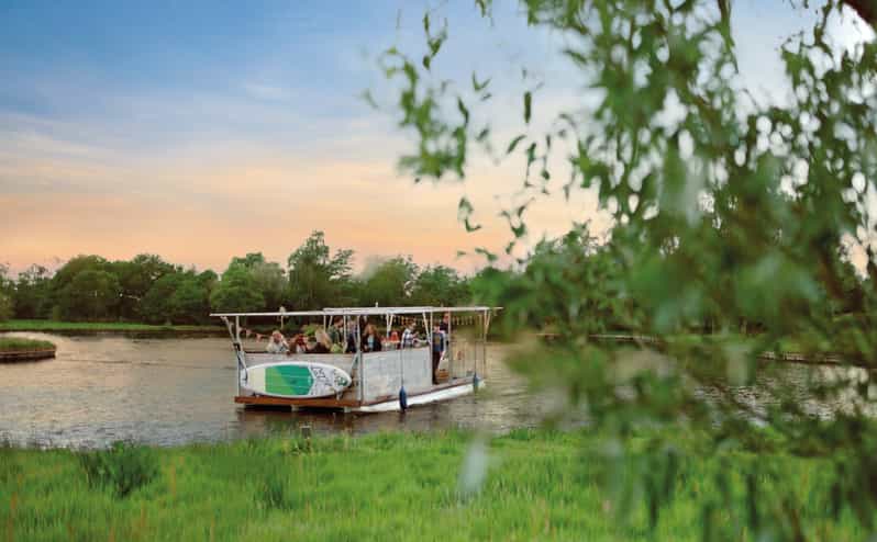 Groningen: Private Highlights BBQ with Drinks on the Lake - Key highlights you’ll care about