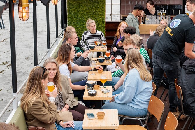 Groningen: Terrace Boat Experience with a Cozy Bar: 1.5 Hours - Comfort and weather: the roof and onboard heating matter