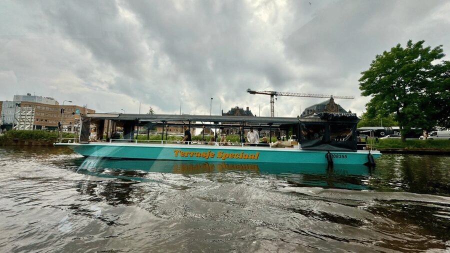 Groningen: Terrace Boat Experience with a Cozy Bar - Service, atmosphere, and what to do if things run late