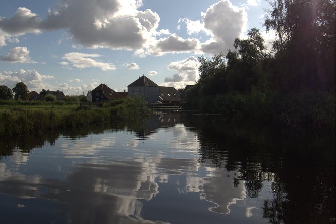 Guided Canoe Adventure with Picnic Lunch in Waterland from Amsterdam - What to wear and bring so the day stays enjoyable