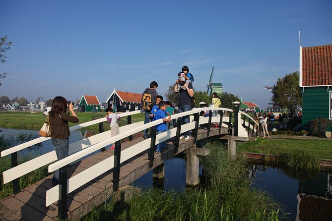 Guided Day Trip - Volendam, Zaanse Schans, Marken & Edam - Edam in 30 minutes: a quick town stop that can feel like the one you rush