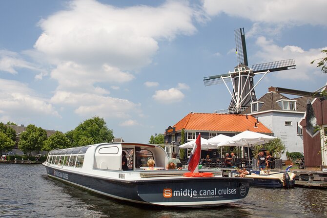 Haarlem: 50 minutes Boat Cruise - Comfort, sound, and language: how to have a smoother ride