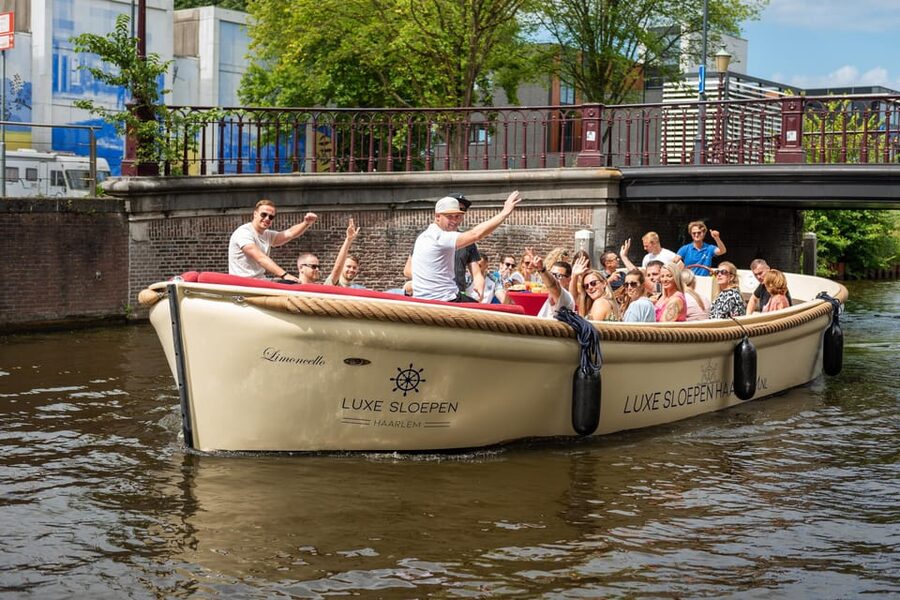 Haarlem: Guided Highlights Canal Cruise on Open Boat - Lange Brug: when bridges become part of the story