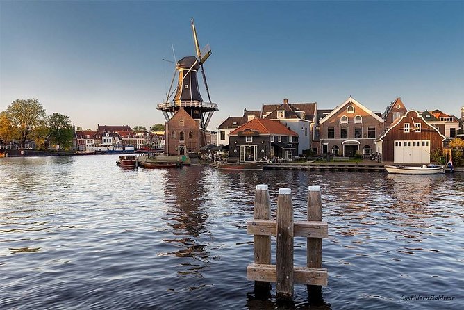 Haarlem Old Town Private Walking Tour - WWII Storytelling Through Haarlem Streets