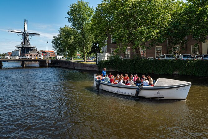 Haarlem Open-Boat Canal Cruise with Live Guide (Electric Boat) - Live English Guidance That Actually Helps You Understand What You’re Seeing