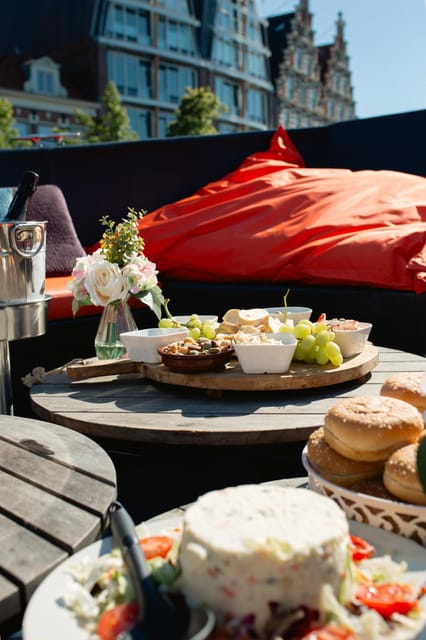 Haarlem: Sightseeing Boat Tour with Snacks and Drinks - Why This Haarlem Canal Tour Feels Like a Real City Break