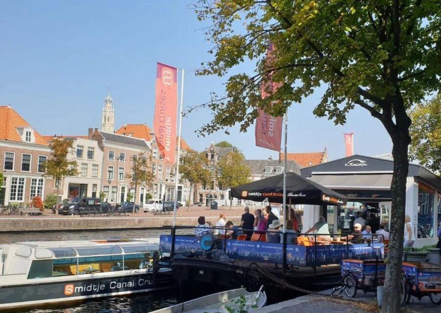 Haarlem: Sightseeing Canal Cruise through the City Center - Who should book this Haarlem cruise, and who might skip it