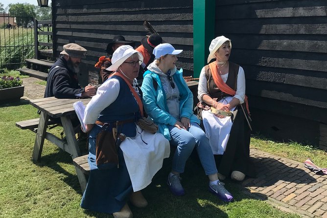 Half-Day Private Guided Sightseeing Tour of Zaanse Schans - Cheese Factory Stop: Tastings That Explain Why It’s Famous