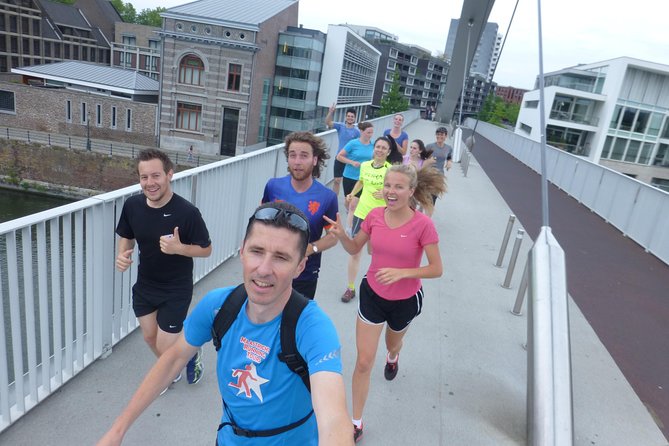 Highlight Running Tour - Start at Beluga Loves YouPlein, then find a pace you can keep