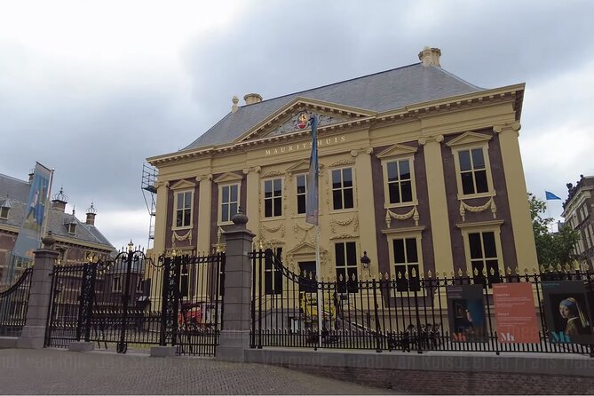 Historical The Hague: Private Tour with Local Guide - Het Plein and Willem van Oranje: the Dutch revolt starts here