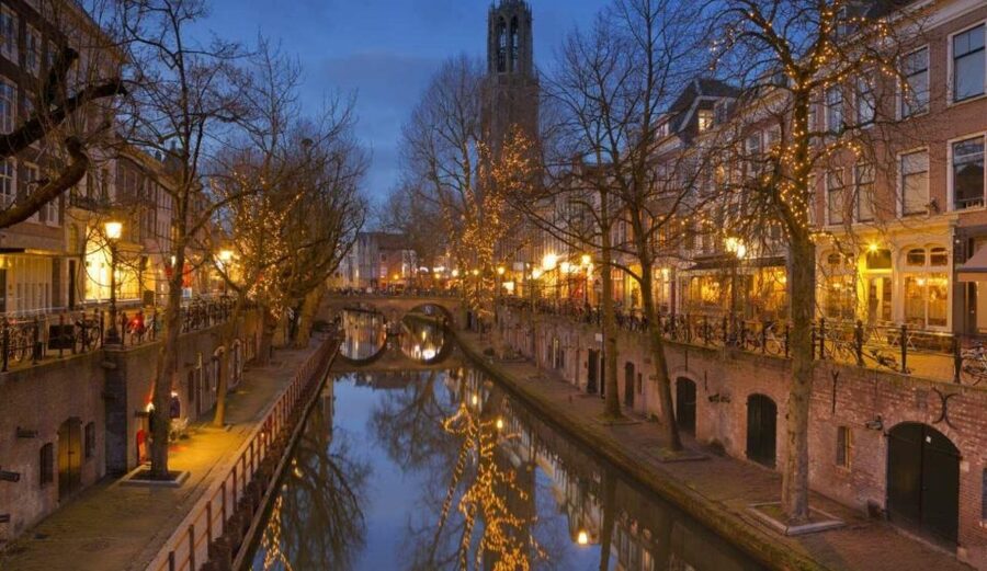 Historical Utrecht: Private Walking Tour with a Local Guide - Utrecht’s Golden Age, told where it actually happened