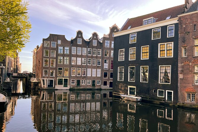 Historical Walking Tour, private with local Dutch guide - Zeedijk and the Waag: seeing defenses and trade in the same walk