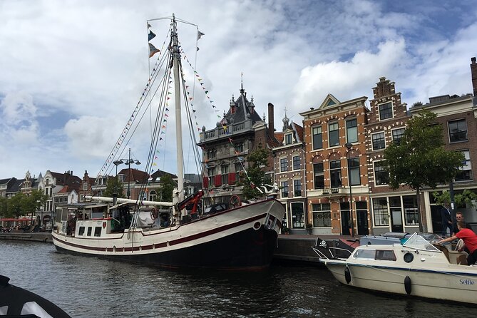 Holland Four City Charm Tour - Private Day Tour - Leiden: Rembrandt’s beginnings, poems on the walls, and old university energy