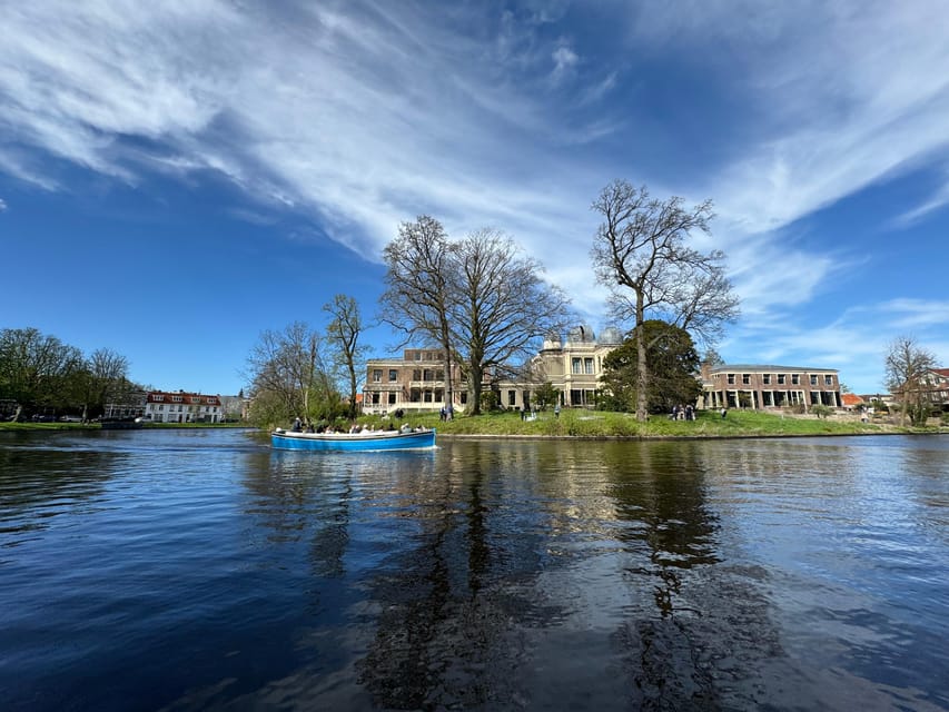 Leiden: Cruise through the Historic City Center with Guide - Low bridges and boat comfort: what changes on cold or rainy days