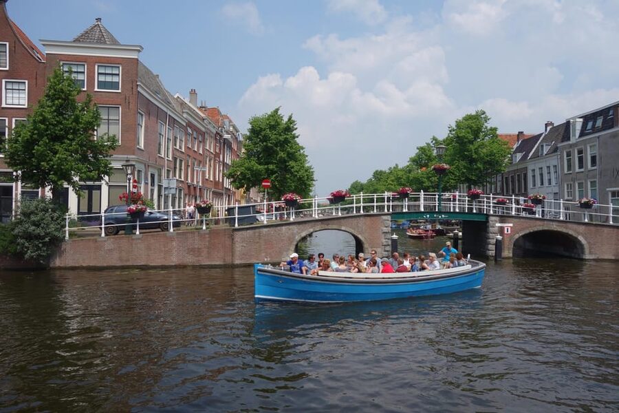 Leiden: Cruise through the Historic City Center with Guide - Price and value: why $15 for 50 minutes can be a smart buy
