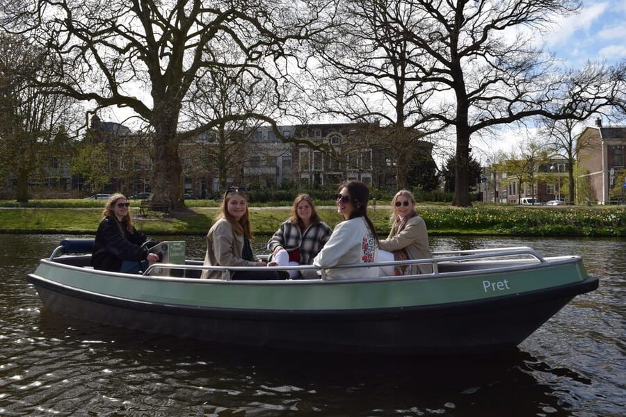Leiden: Electric Boat Rental - Who This Leiden Canal Ride Is Best For