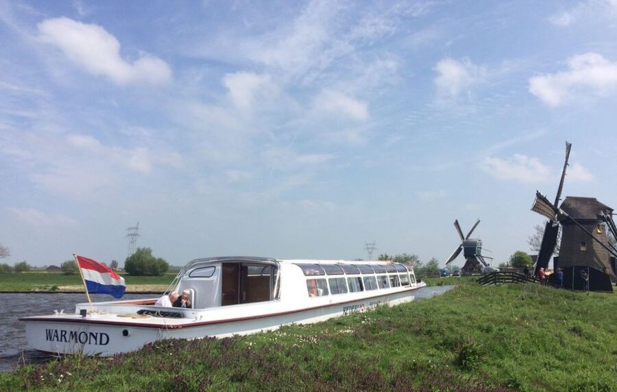 Leiden: Windmill and Countryside Cruise near Keukenhof - On board with Rederij van Hulst: comfort, deck, and audio in your language