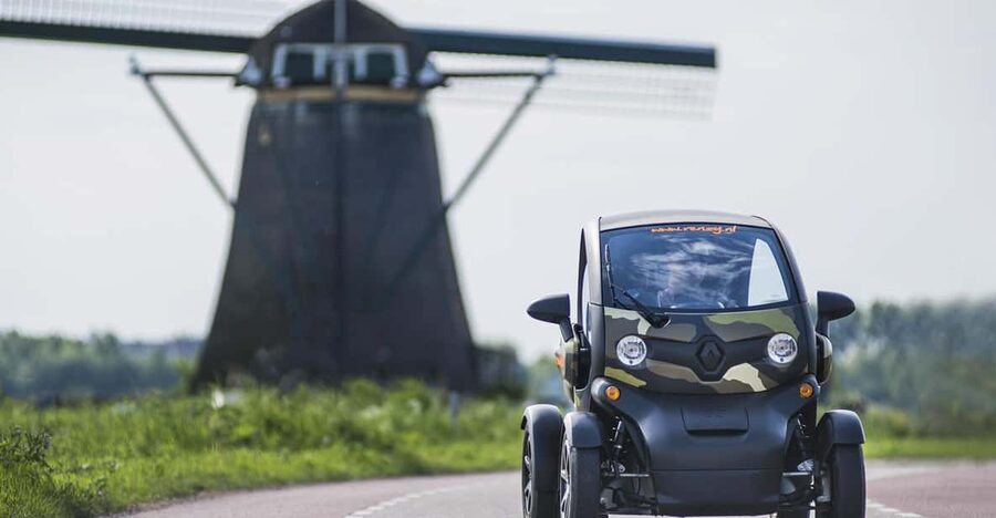 Lisse: Drive-it-Yourself Dutch Countryside GPS Audio Tour - How the GPS and Audio Guide Make You Feel Like You Know the Roads