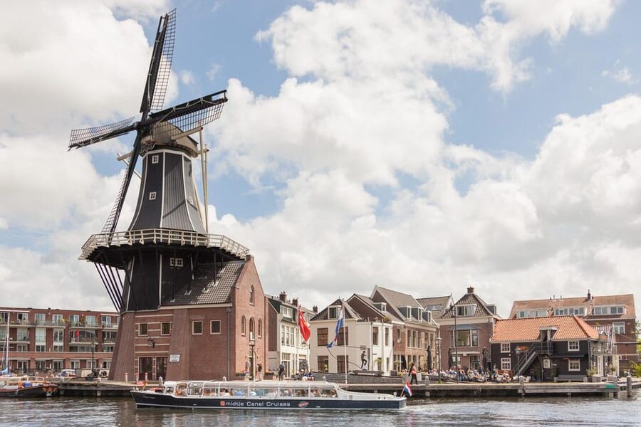 Local Cheese and Wine Cruise through Haarlem - What You See Cruising Haarlem Canals (and Why It Works)