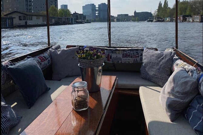 Luxury Amsterdam Canal Cruise – Unlimited Cocktails Included (1H) - Oudezijds Voorburgwal check-in: where the cruise starts