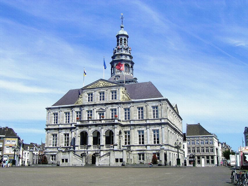 Maastricht: Day trip from Amsterdam with 3 country point - Vaals Tri-Border Point: Netherlands, Belgium, and Germany in One Frame