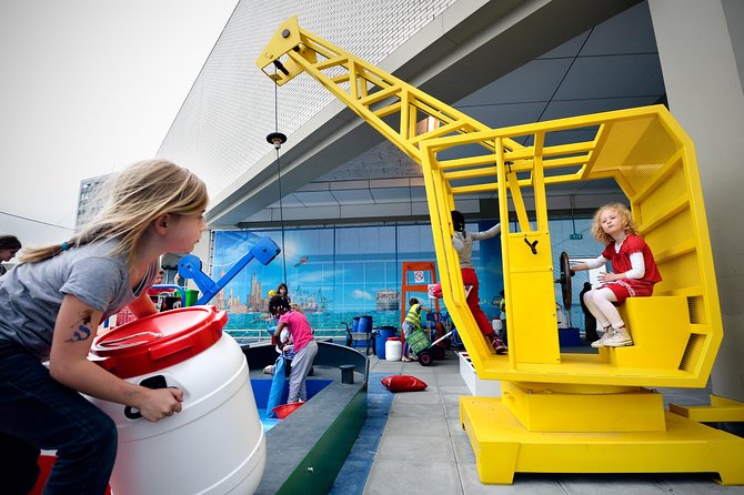 Maritime Museum Rotterdam - Inside the museum: Offshore Experience and Masterpieces