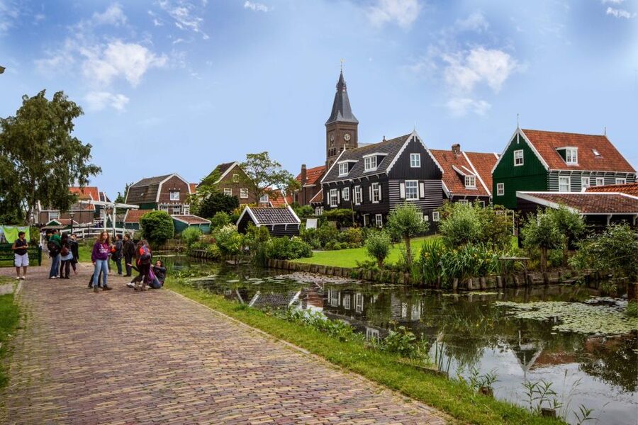 Marken, Volendam and Edam: Private Full-Day Tour - Crossing Lake IJsselmeer: the 30-minute boat ride to Volendam