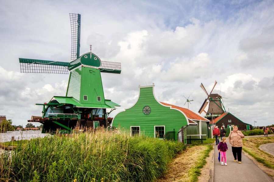 Marken, Volendam and Edam: Private Full-Day Tour - Price and logistics for a private day trip from Amsterdam
