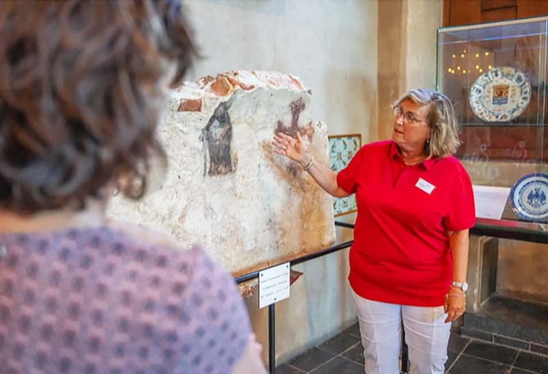 Middelburg: Guided Tour Townhall - Bilingual Dutch and German: How to Enjoy It Without Stress