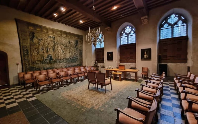 Middelburg: Guided Tour Townhall - Who This Guided Town Hall Tour Fits Best