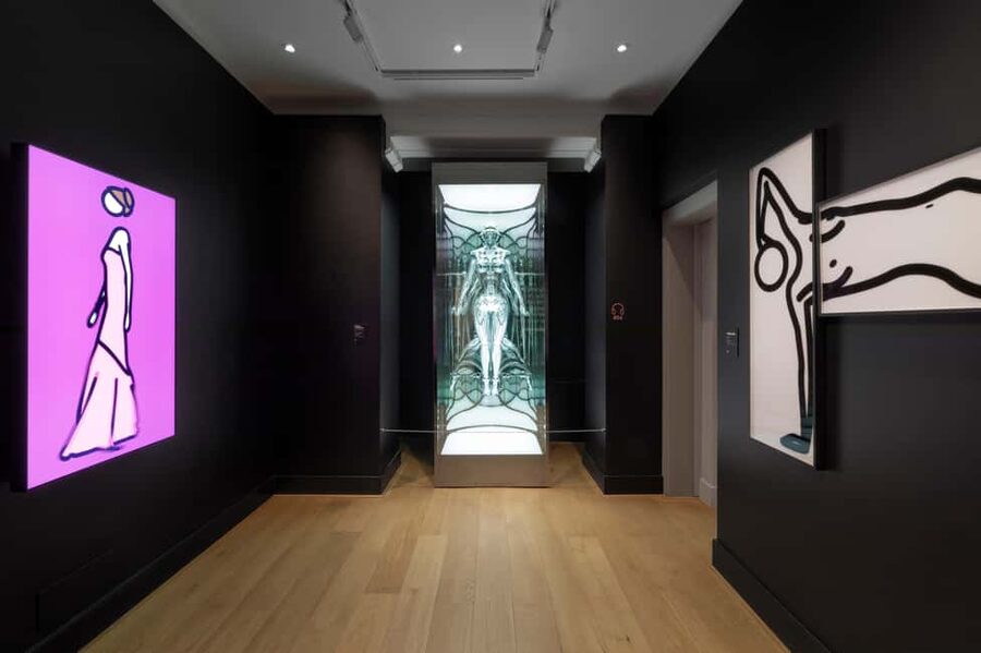 Moco Museum Amsterdam Entrance Tickets with Banksy & More - The audio guide and headphones: your fastest route to understanding
