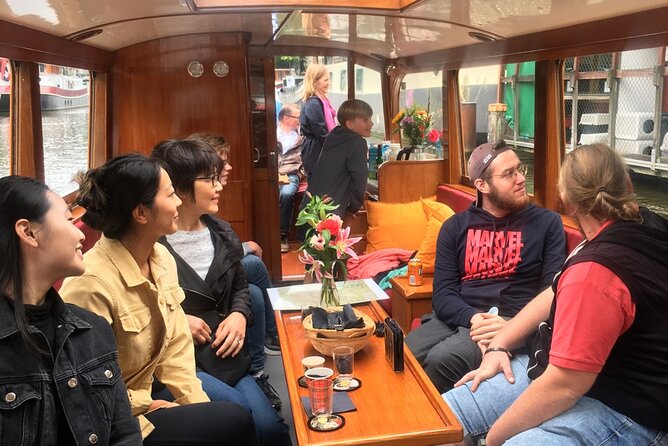 Morning Canal Cruise Amsterdam in Small-Group - What Makes the Narration Different: Real Stories, Questions, and a Local Pace