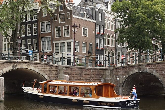 Morning Canal Cruise Amsterdam in Small-Group - Coffee, Tea, Juice, and Dutch Snacks: The Comfort Factor You’ll Notice
