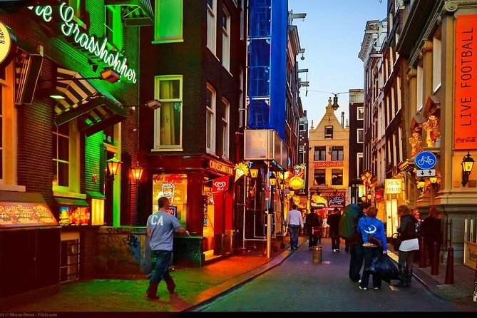 MUST DO: Amsterdam's Red Light District tour with a local - Pub The Ape and Amsterdam’s surviving wooden buildings