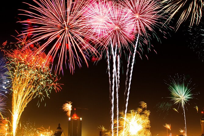 New Year's Eve Pub Crawl With Optional Club Entrance - What to Bring, What to Wear, and How to Avoid Common Problems