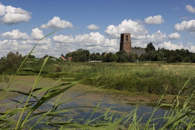 Off the beaten paths Dutch Country Side Private Tour in Jaguar - Simonehoeve: cheese and clogs, with a useful optional twist