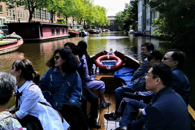 Open Dutch Boat! Silent electric drive. Nice cosy boat ride... - The live captain guide, including the kind of humor that sticks