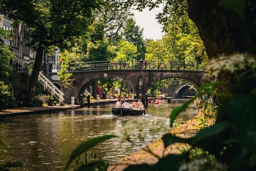 Our Utrecht City Tour (Limited group size & optional Lunch) - Getting the most out of a 2-hour, 5.5 km walk