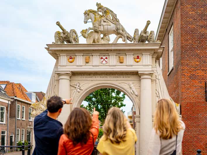 Outside Escape Amsterdam with your friend(s) and have fun! - Key highlights you will feel fast