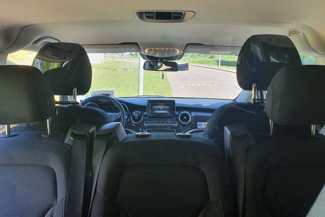 Private Airport Transfer to or from Schiphol Airport - Small Logistical Notes That Matter