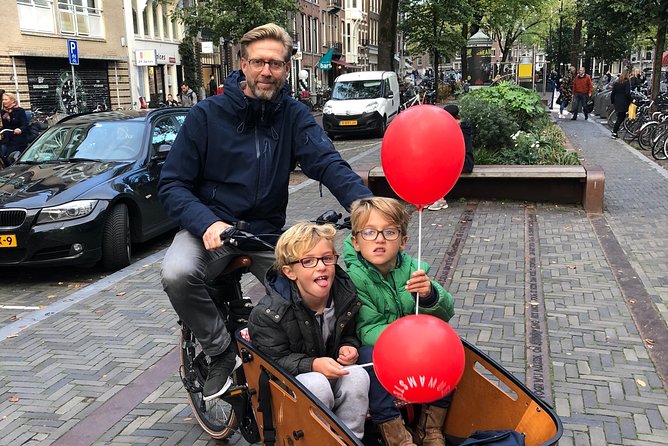 Private Amsterdam Bike Tour with a local guide (also for families) - Artis Zoo loop, and what you can learn without paying for more