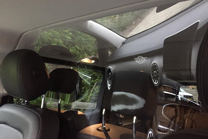 Private Amsterdam Departure Transfer to AMS Schiphol Airport - FAQ