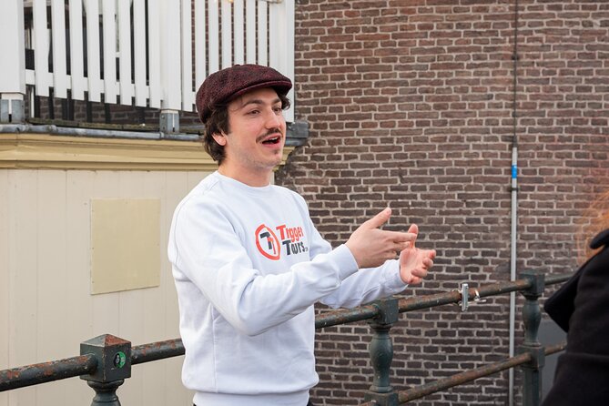 Private Amsterdam Red Light District and Food Tour (TOP RATED) - Comfort Level for Kids and First-Time Visitors
