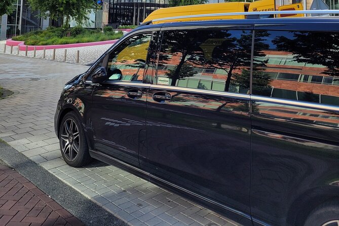 Private Arrival Transfer: Schiphol Airport Amsterdam - Timing that protects you from flight-delay chaos