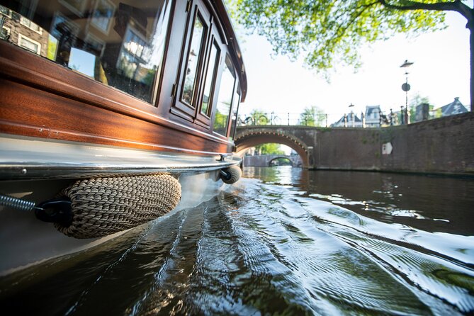 Private Boat Tour Amsterdam - 90 Min incl. welcome drink on historic saloon boat - Price and Value: What You Are Paying For